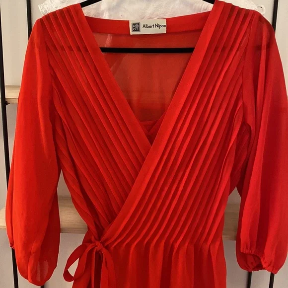 VINTAGE ✨ Albert Nipon wrap dress - Picture 2 of 4